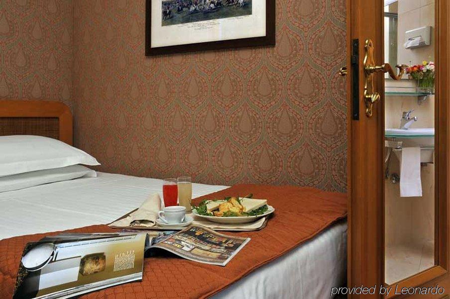 Polo Hotel Roma Cameră foto